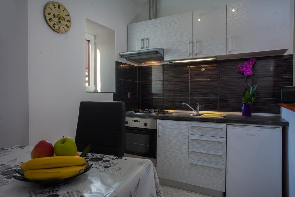 Apartment Denis Old Town Apartment